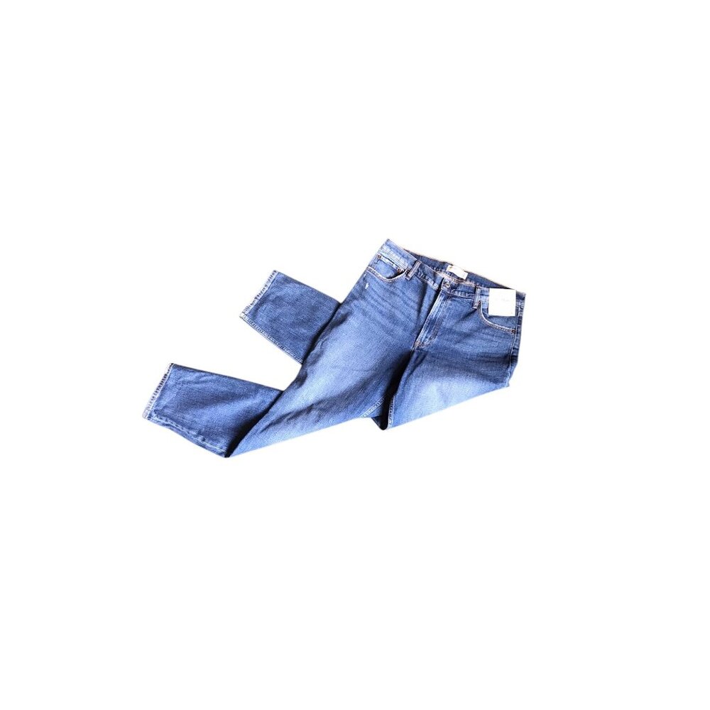 NWT Abercrombie & Fitch The Mom High Rise Jean